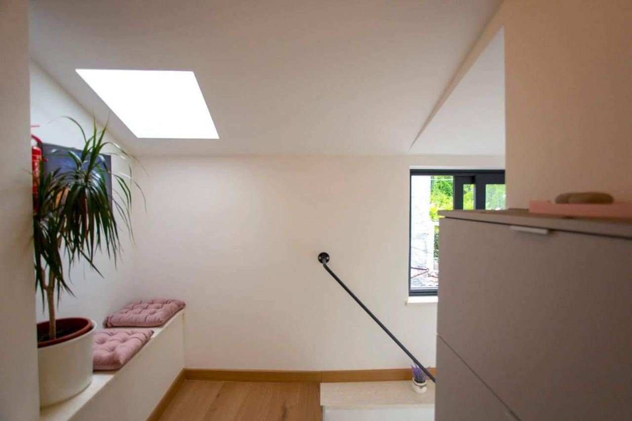 ˇdcˇ Modern Apartment Near The Church روفينج المظهر الخارجي الصورة
